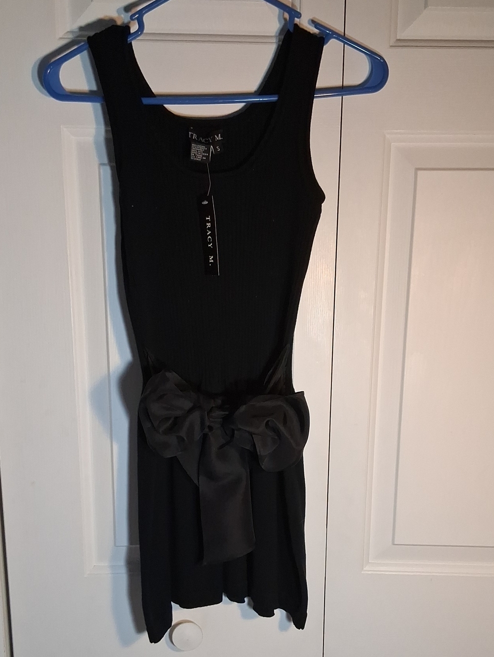 Tracy M Black Sleeveless Bow-Accent Mini Dress